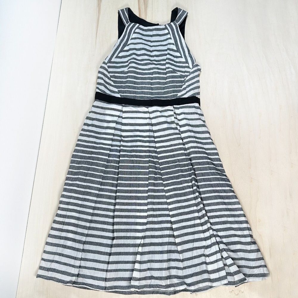 Eva Franco Anthropologie Gray White Striped Pleated Dress‎ Size 6